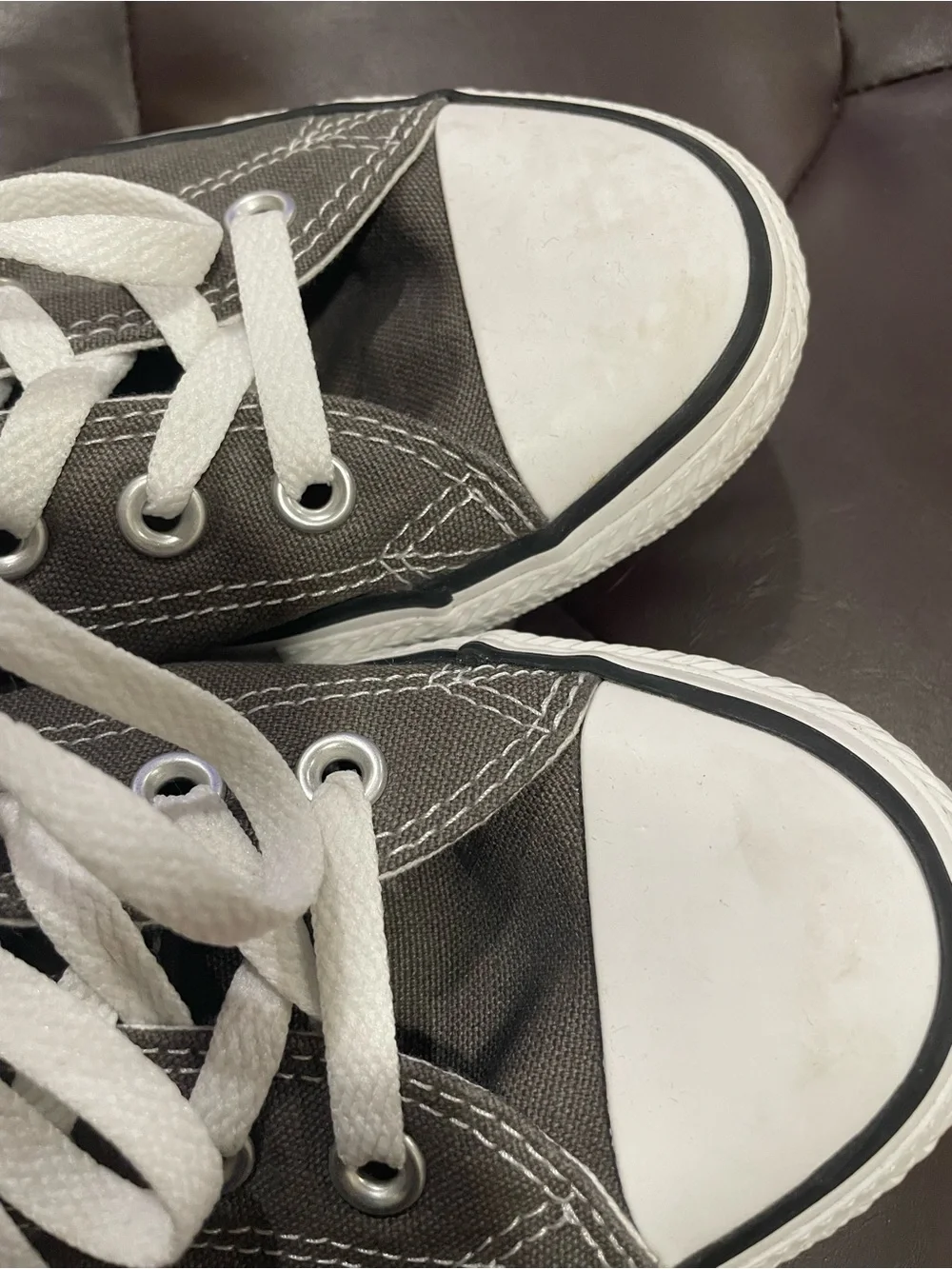 Converse Women’s Low Top Sneakers - Gray and White Size 9